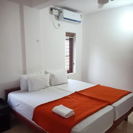 Grace Mary Residency Ξενοδοχείο Nedumbassery Εξωτερικό φωτογραφία
